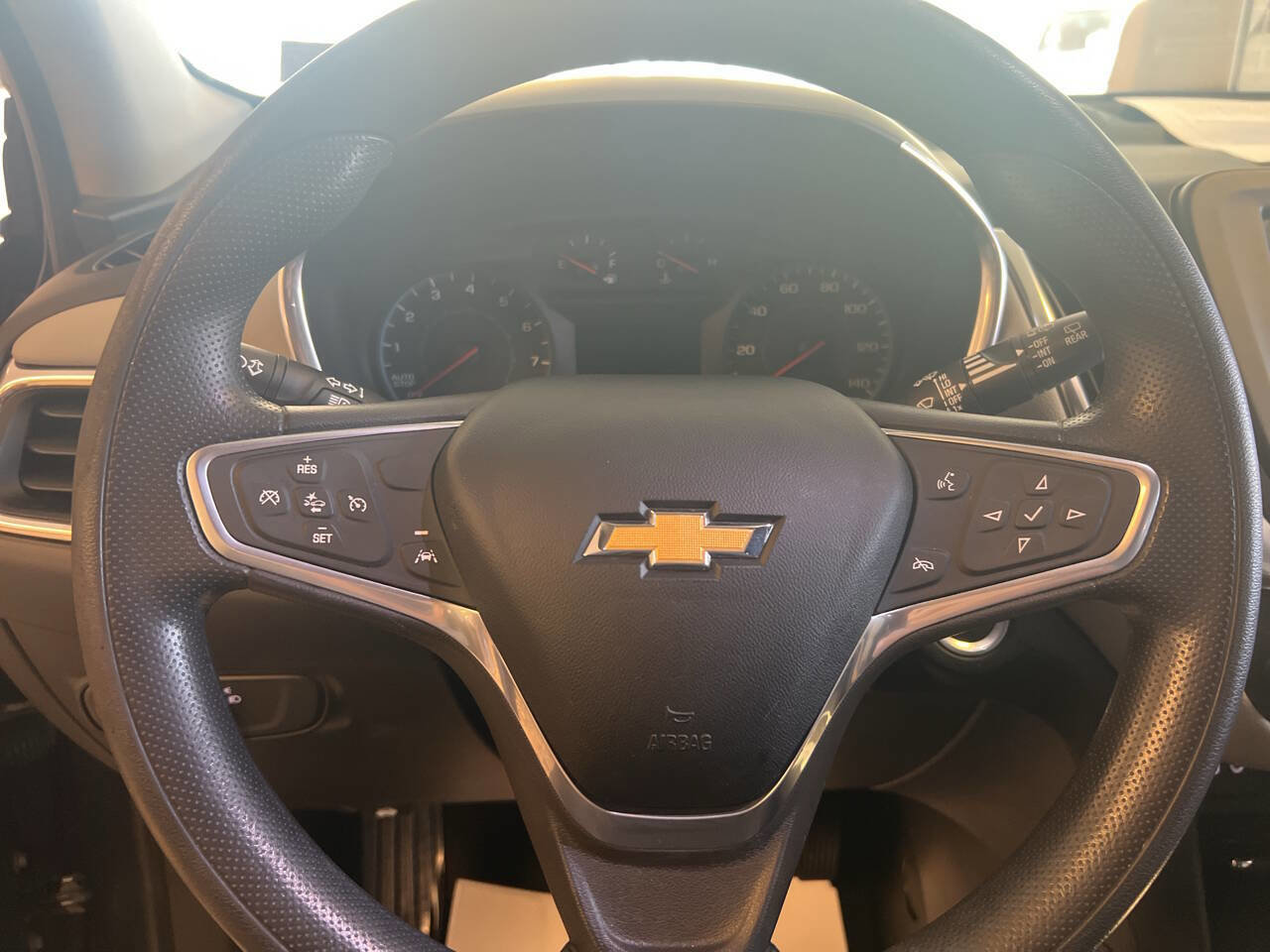 Used 2022 Chevrolet Equinox LS image 24