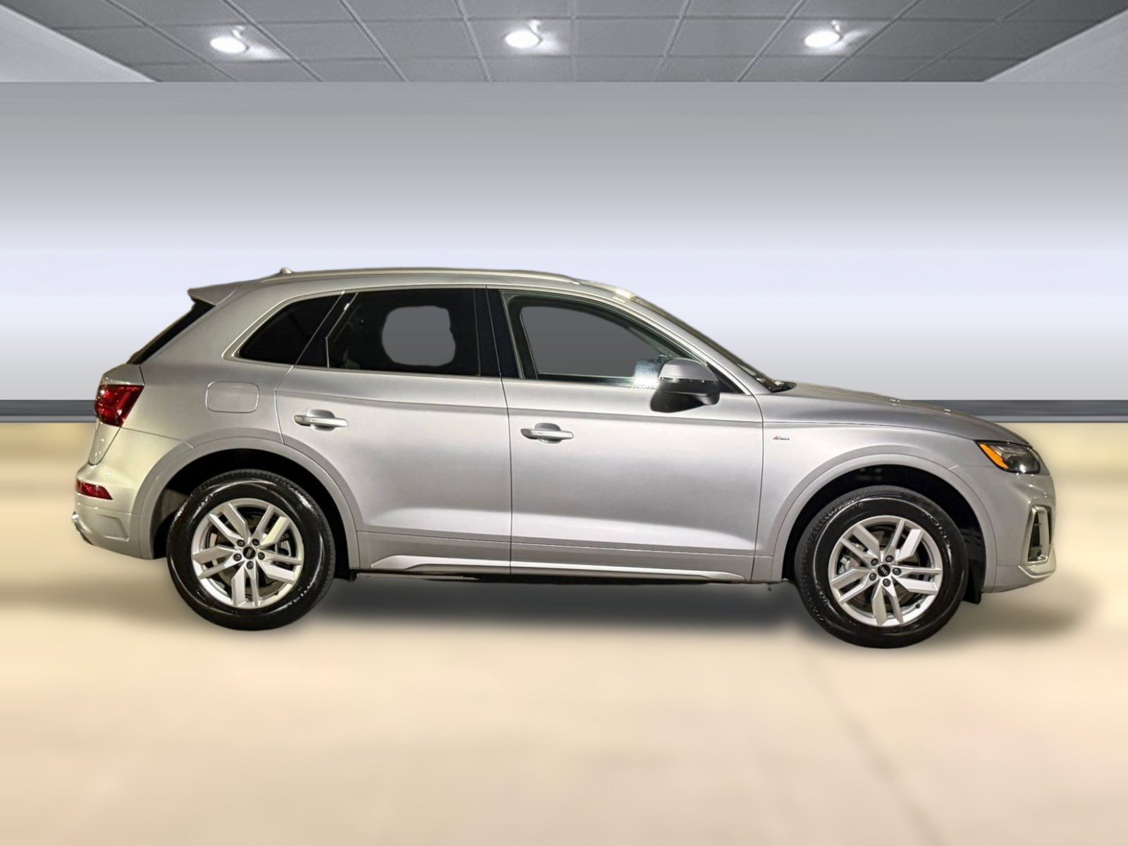 Used 2023 Audi Q5 2.0T Premium w/ Convenience Package image 8