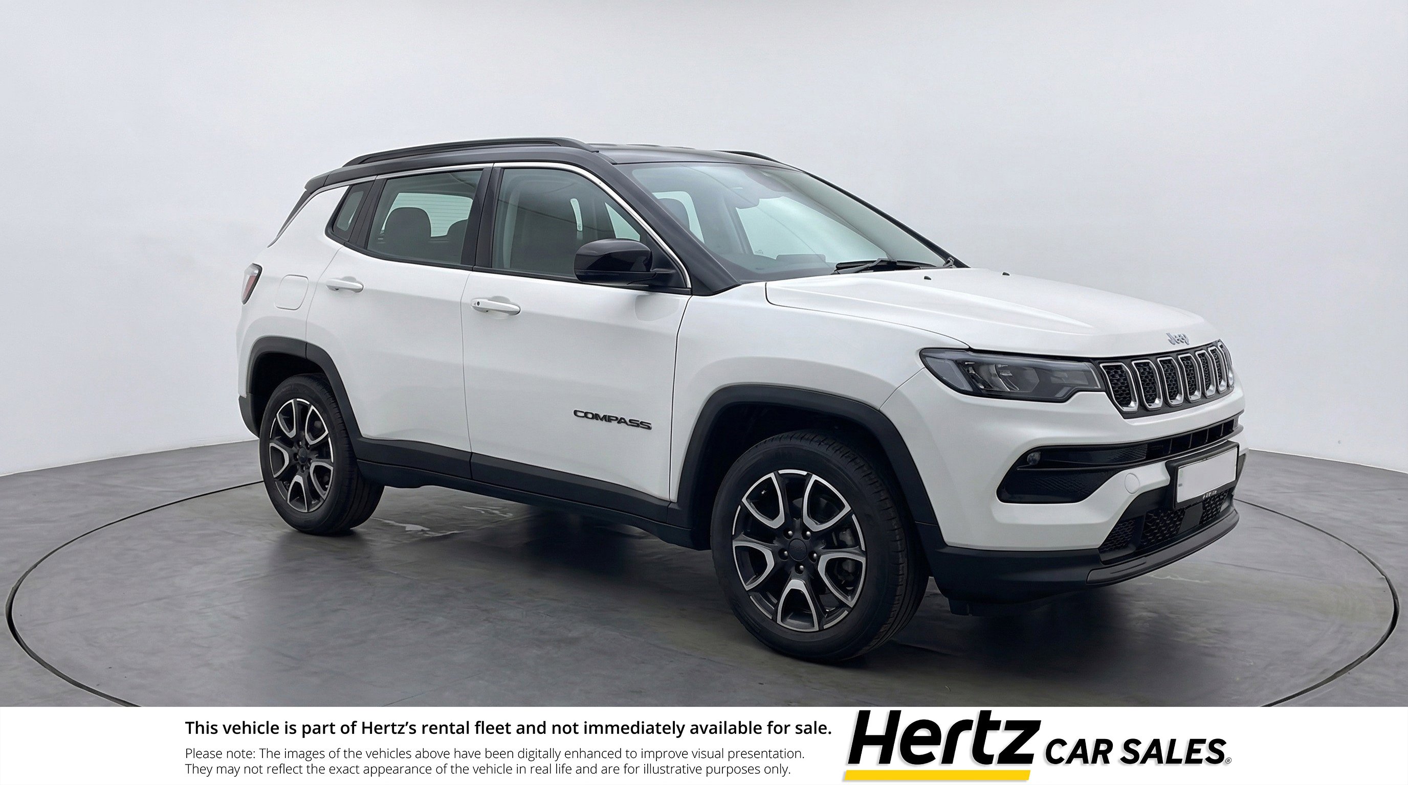 Used 2025 Jeep Compass Trailhawk AWD/4WD image 1
