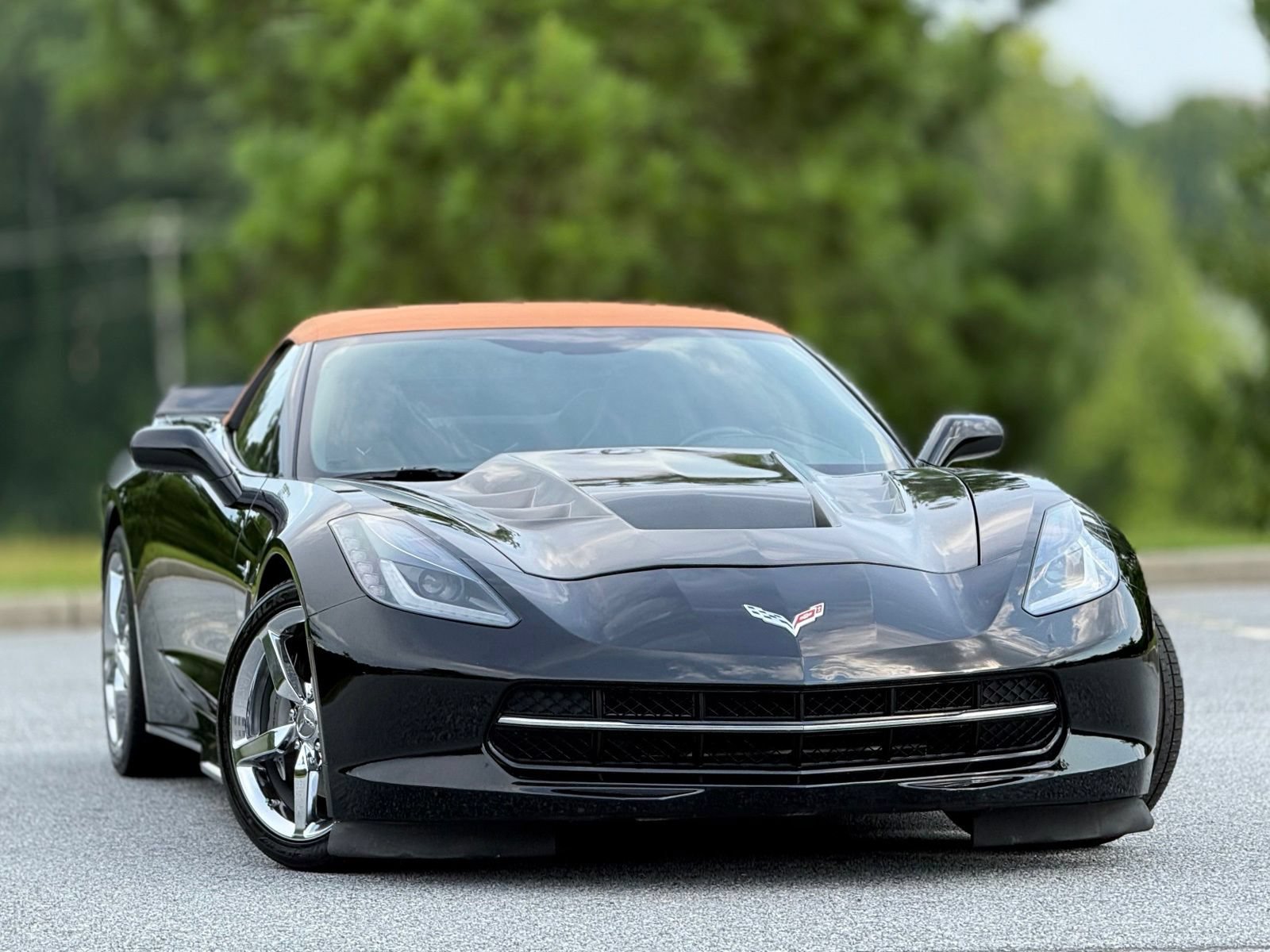 Used 2015 Chevrolet Corvette Stingray Convertible w/ 3LT Preferred Equipment Group RWD image 4