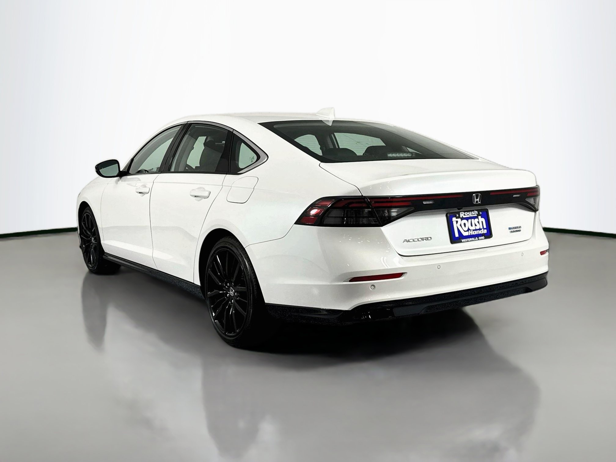 Certified 2024 Honda Accord Touring image 7