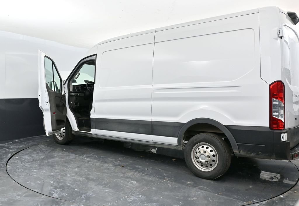 Used 2023 Ford Transit 250 Medium Roof AWD w/ Load Area Protection Package image 56