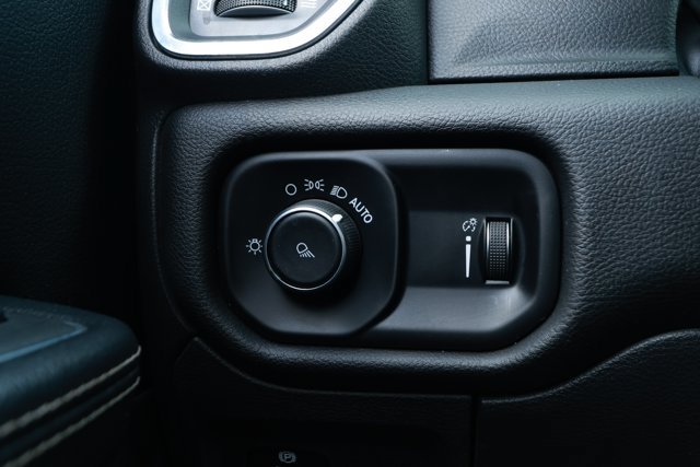 Used 2024 RAM 1500 Laramie RWD image 15