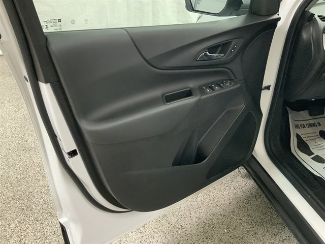 Used 2023 Chevrolet Equinox LT w/ LPO, Floor Liner Package image 15