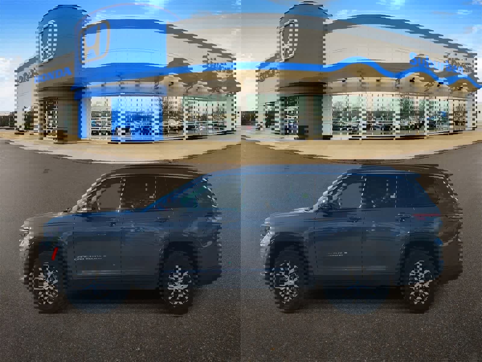 Used 2024 Jeep Grand Cherokee L Limited w/ Luxury Tech Group II image 5