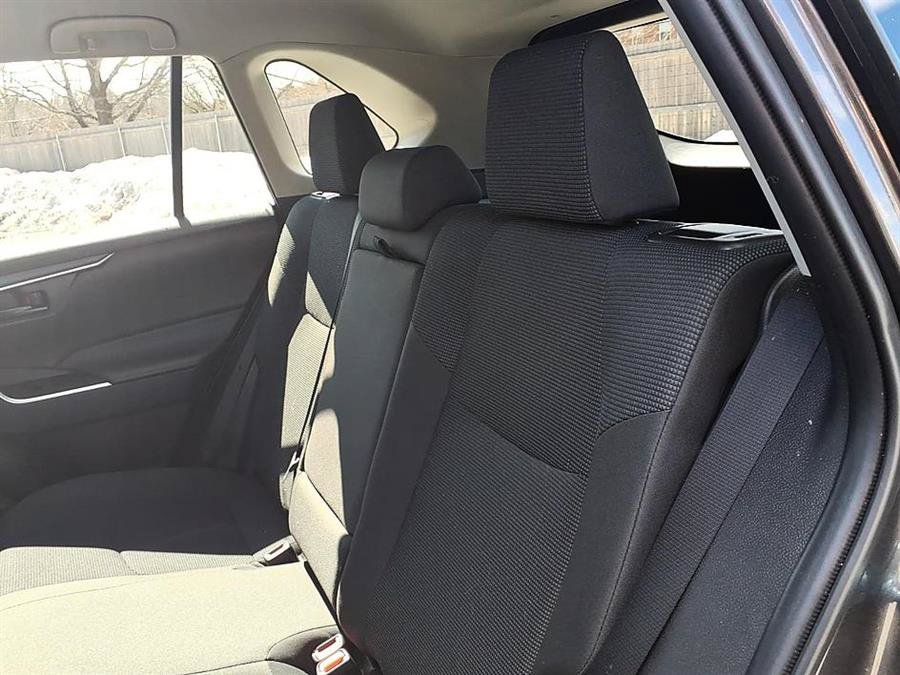 Used 2025 Toyota RAV4 LE AWD/4WD image 30