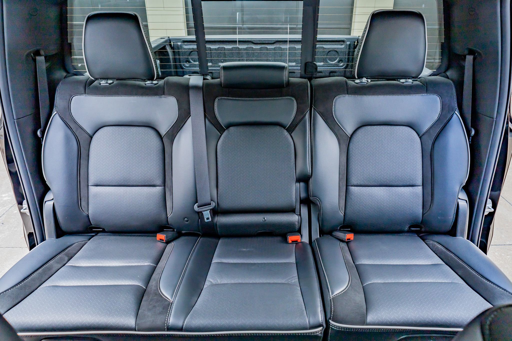 Used 2026 RAM 1500 Laramie w/ Night Edition image 35