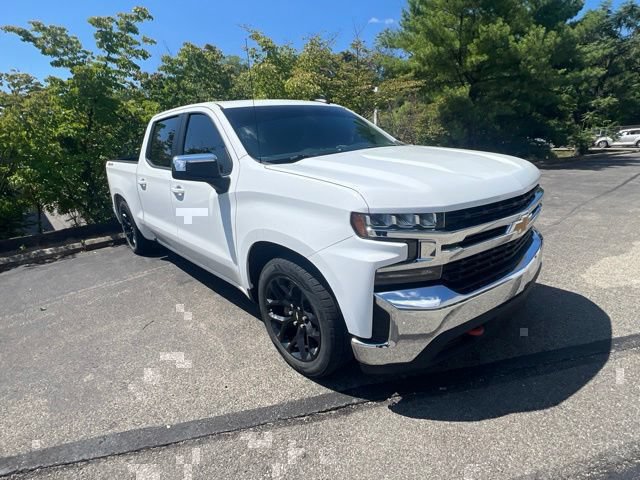 Used 2022 Chevrolet Silverado 1500 LT AWD/4WD image 2