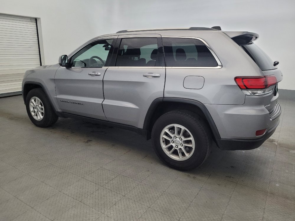 Used 2020 Jeep Grand Cherokee Laredo AWD/4WD image 3