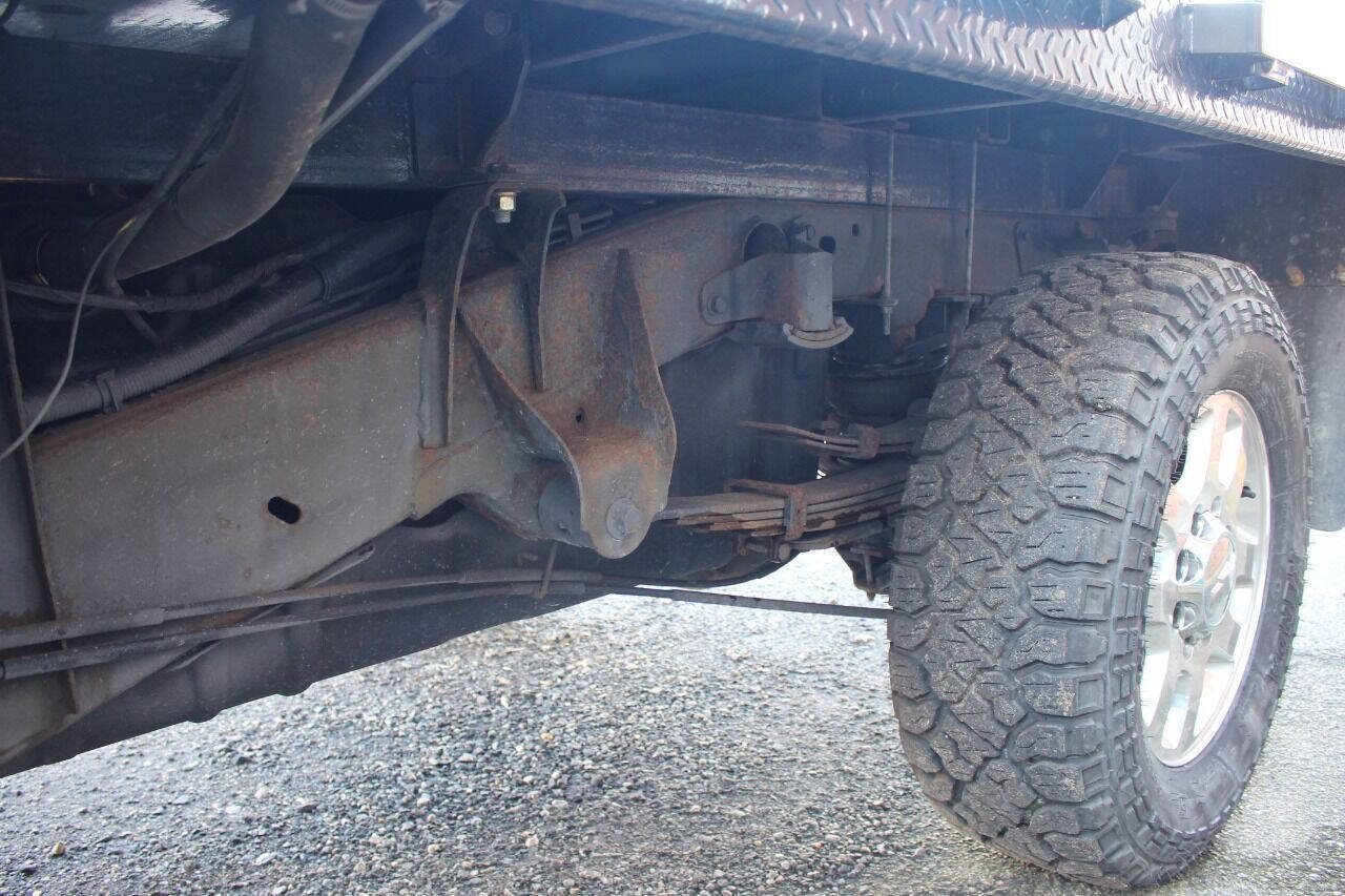 Used 2013 Chevrolet Silverado 3500 LT w/ Convenience Package image 24