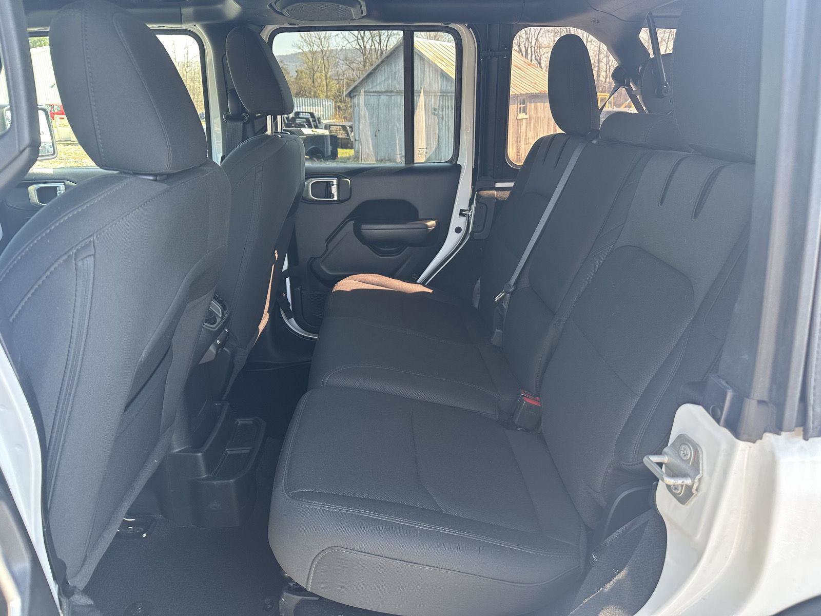 Used 2023 Jeep Wrangler Unlimited w/ Cold Weather Group image 14