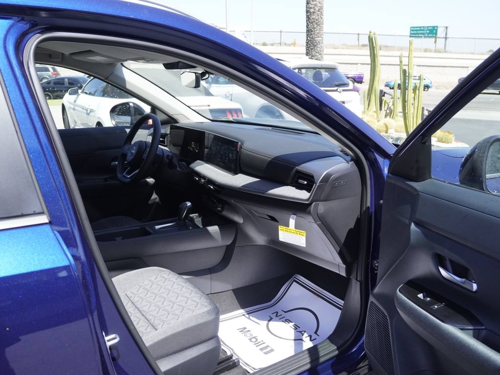 New 2026 Nissan Kicks SV w/ Interior Electronics Package FWD image 23