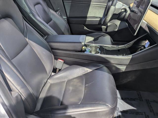 Used 2019 Tesla Model 3 Standard Range Plus image 17