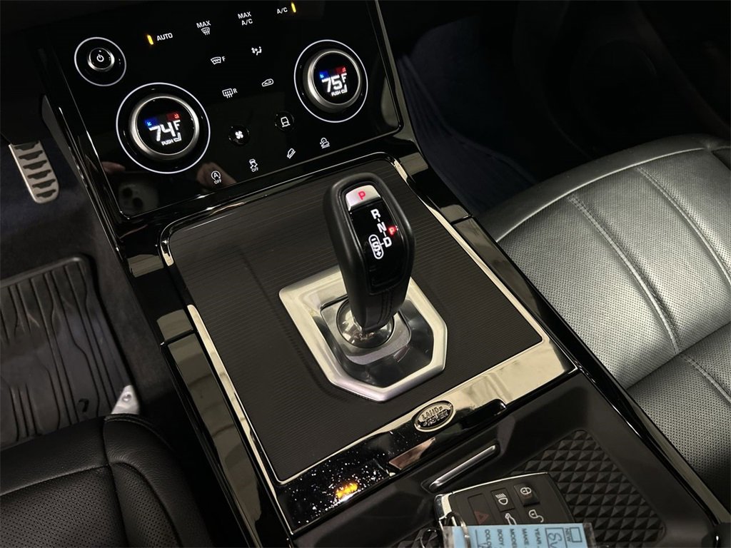 Used 2020 Land Rover Range Rover Evoque R-Dynamic S image 22