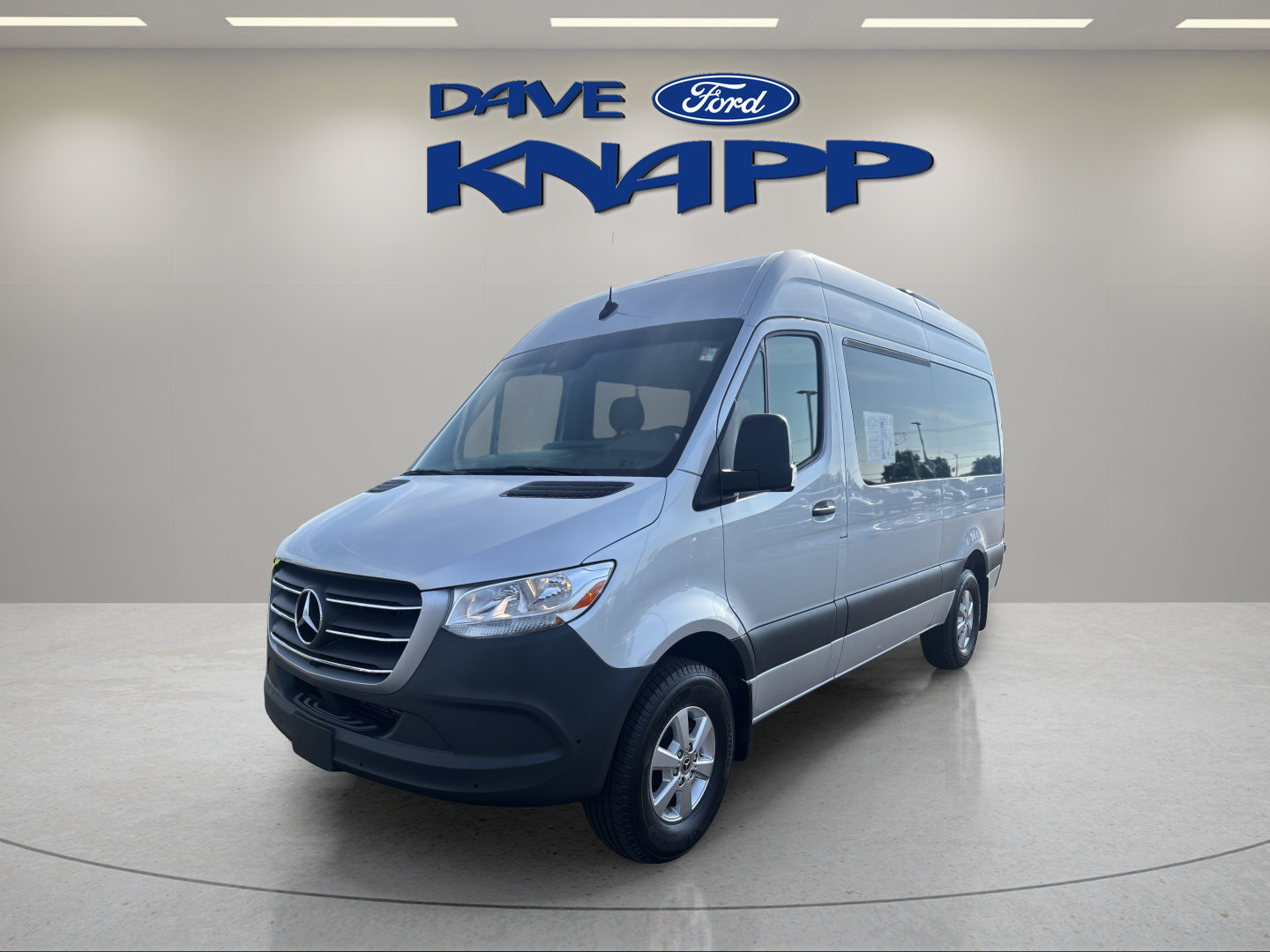 Used 2021 Mercedes-Benz Sprinter 2500 image 3