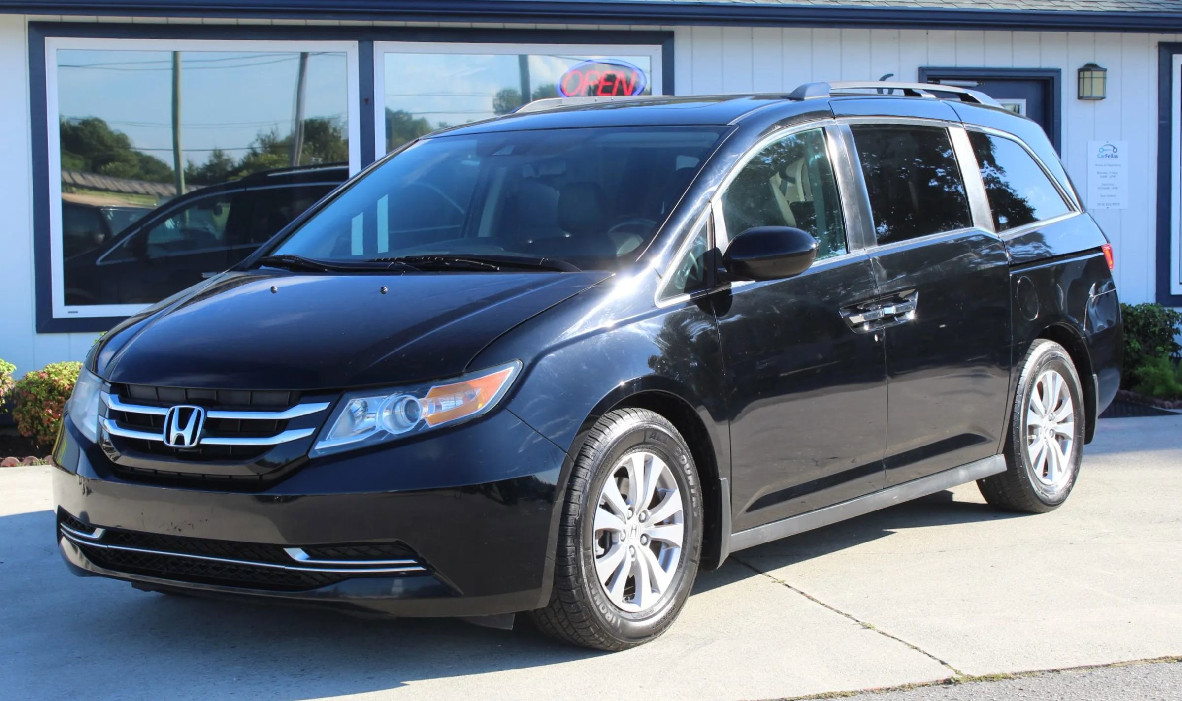 Used 2017 Honda Odyssey EX-L image 1