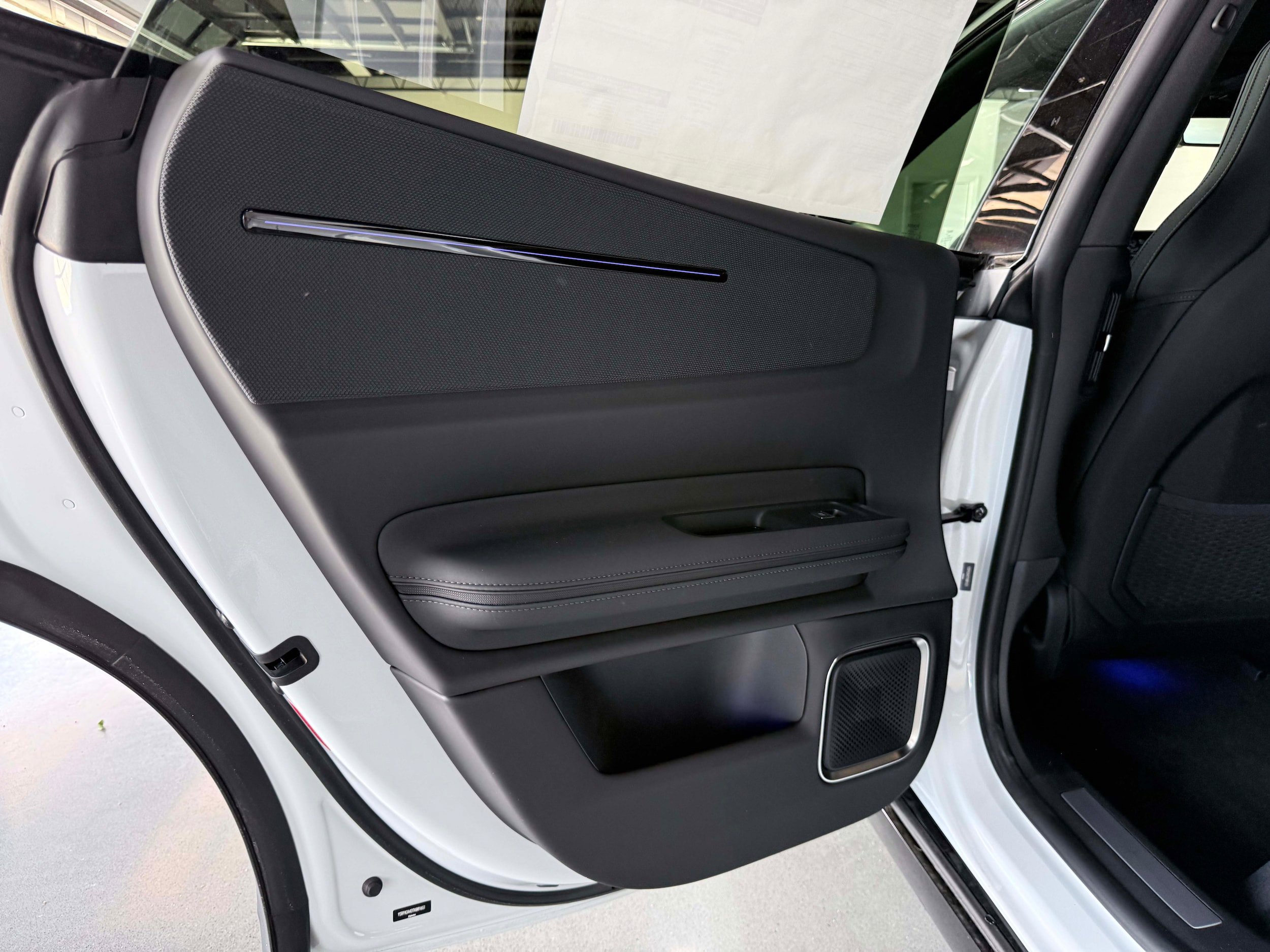 New 2026 Polestar Polestar 4 AWD/4WD image 15