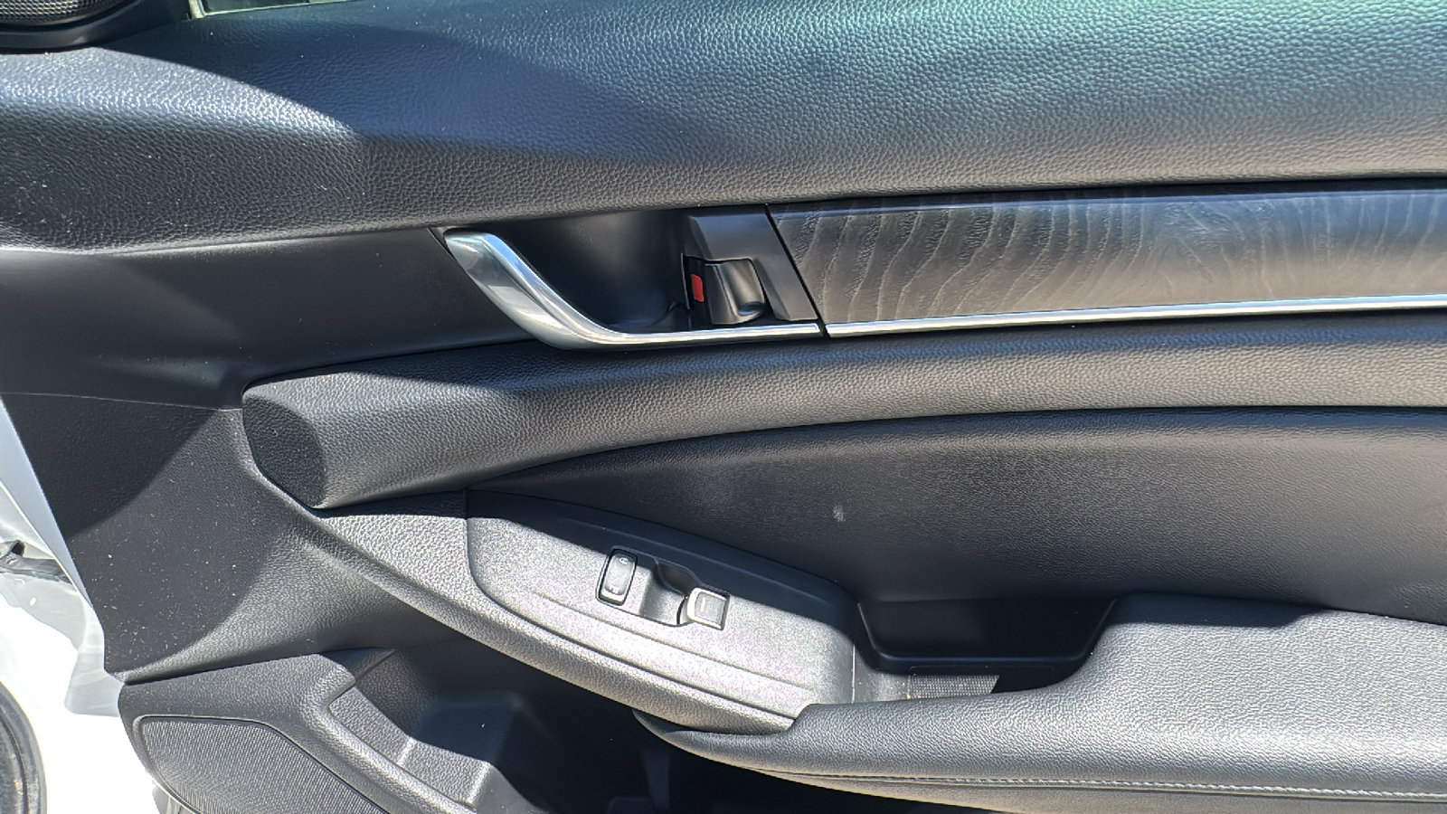 Used 2021 Honda Accord Touring image 31