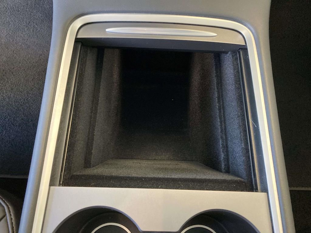 Used 2023 Tesla Model Y Long Range image 26