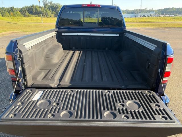 Used 2022 Nissan Frontier SV RWD image 21