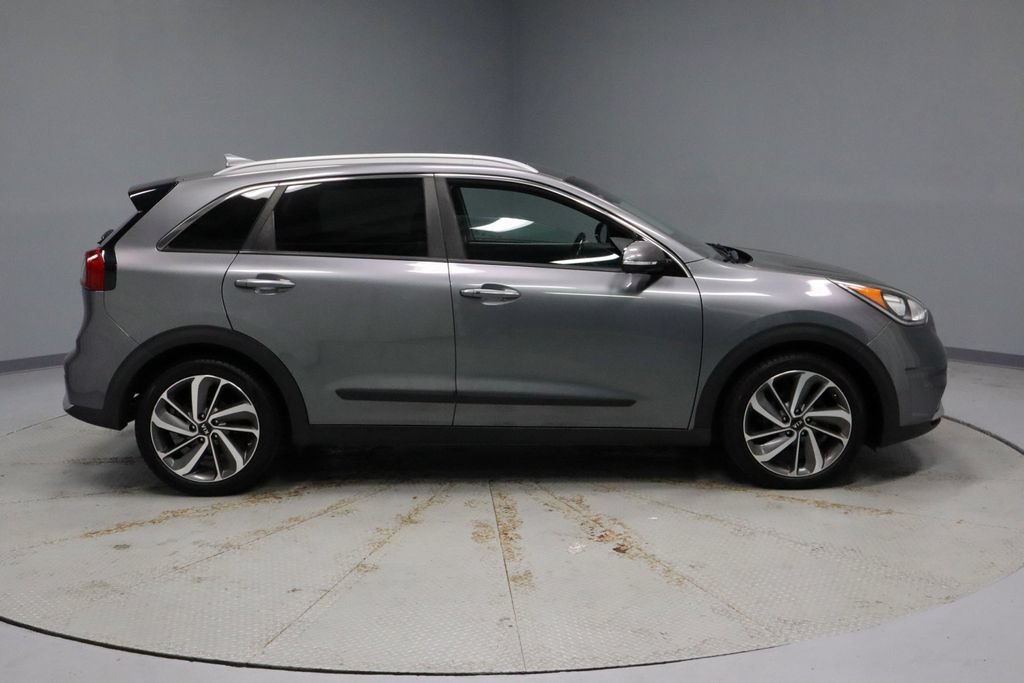 Used 2018 Kia Niro Touring FWD image 12