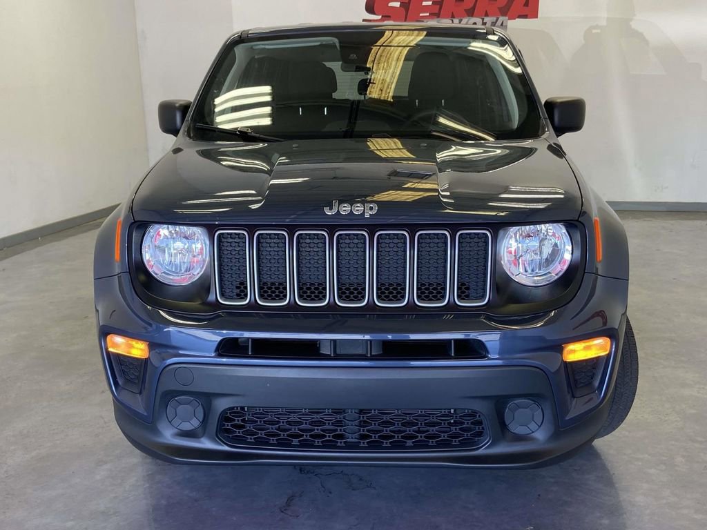 Used 2023 Jeep Renegade Latitude AWD/4WD image 8