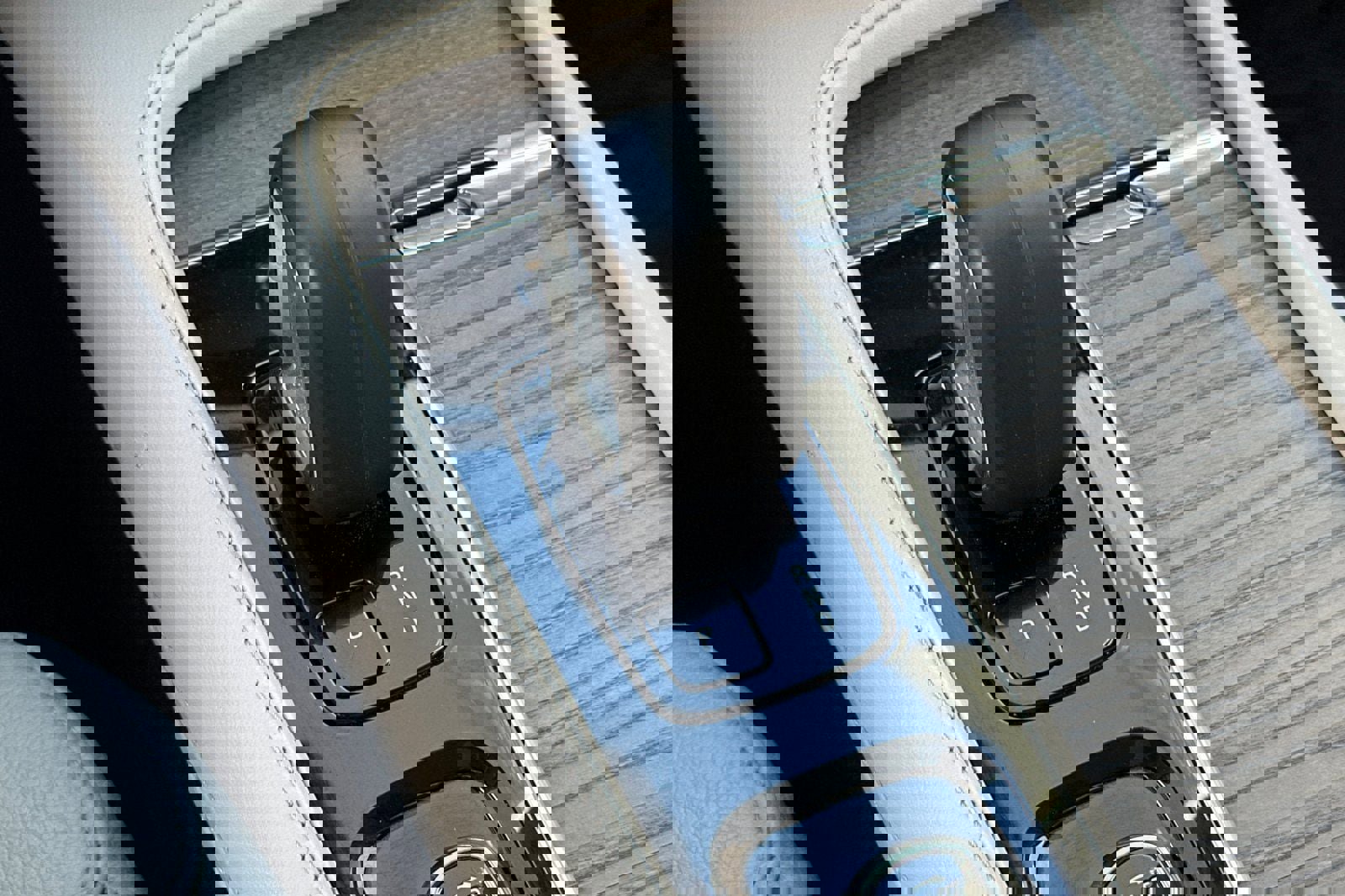 Certified 2024 Volvo XC90 B6 Plus image 26