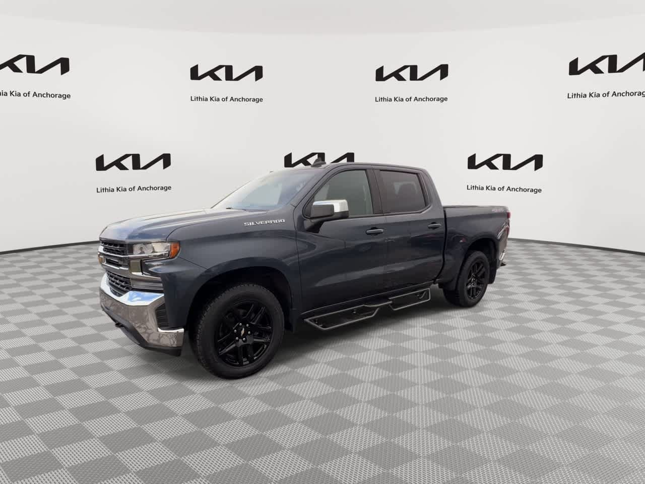 Used 2021 Chevrolet Silverado 1500 LT AWD/4WD image 4