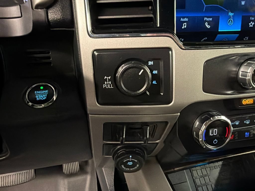 Used 2022 Ford F250 Lariat w/ Black Appearance Package AWD/4WD image 19