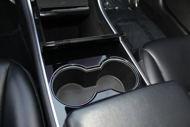 Used 2019 Tesla Model 3 Standard Range Plus image 15