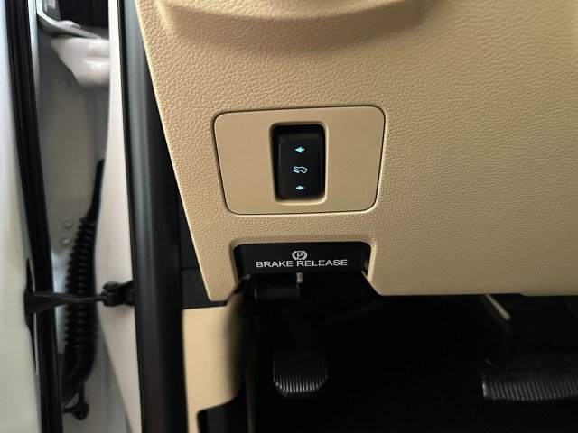 Used 2017 Ford F350 Lariat w/ FX4 Off-Road Package image 54