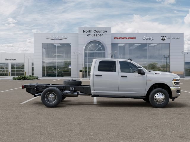 New 2026 RAM 3500 Tradesman w/ Safety Group AWD/4WD image 28