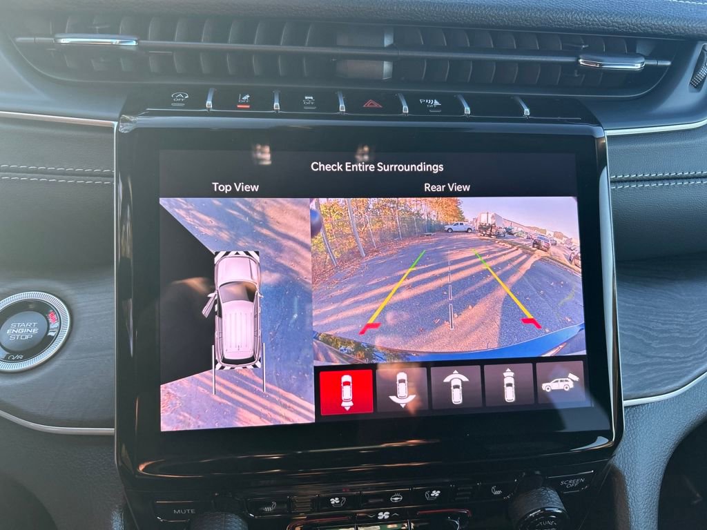 New 2025 Jeep Grand Cherokee L Limited w/ Luxury Tech Group II image 14