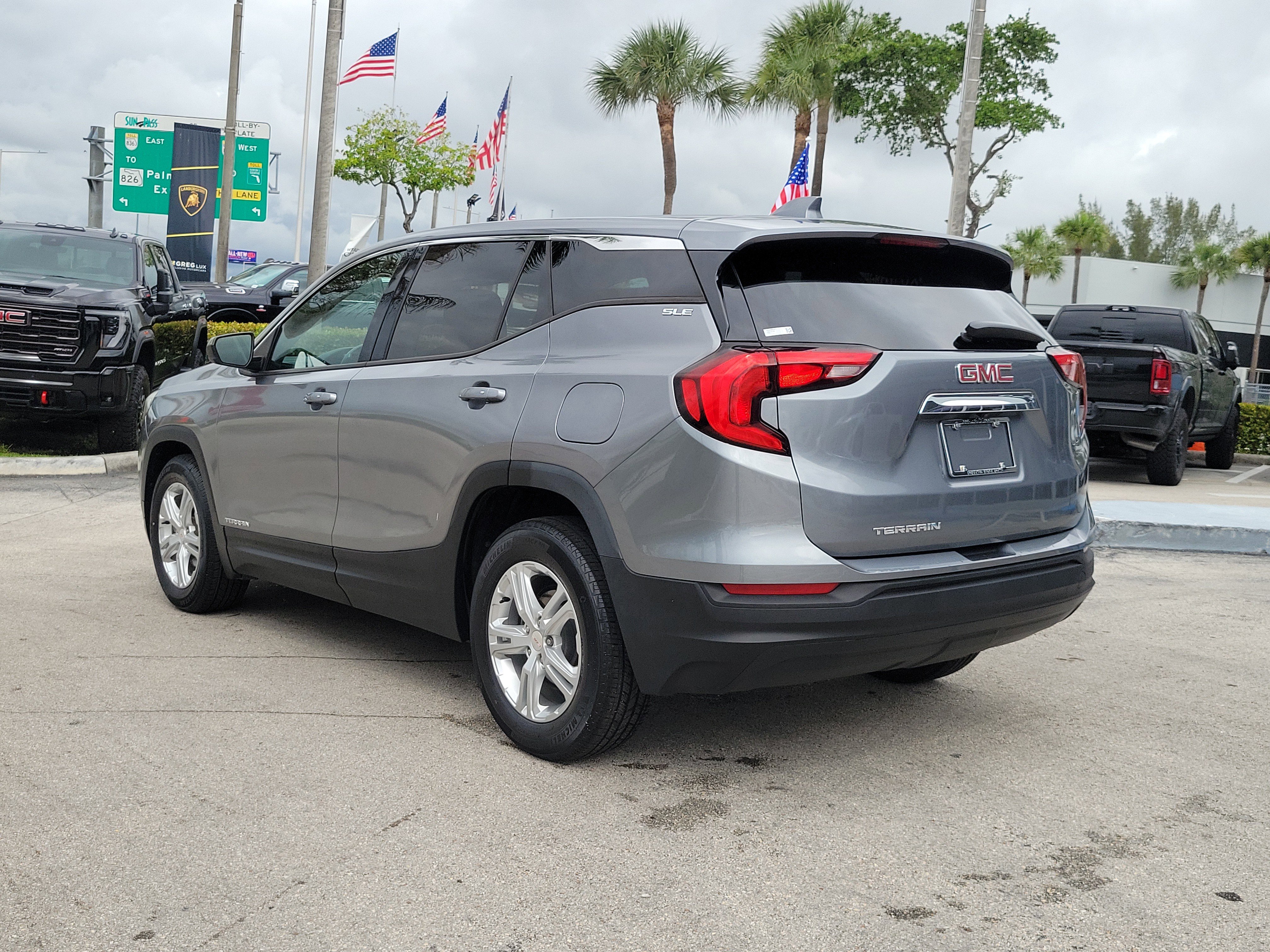 Used 2020 GMC Terrain SLE FWD image 7