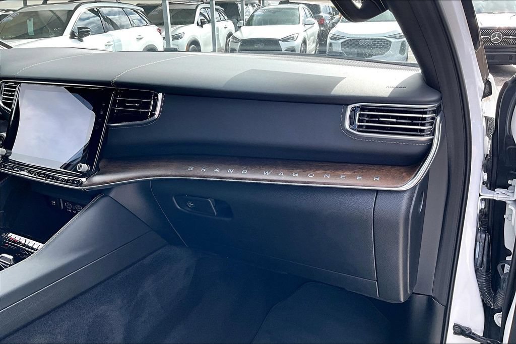 Used 2024 Jeep Grand Wagoneer L 4WD image 22