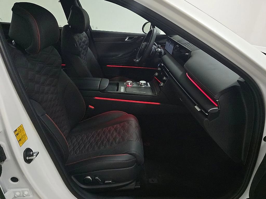 Used 2025 Genesis G80 3.5T Sport Prestige image 10