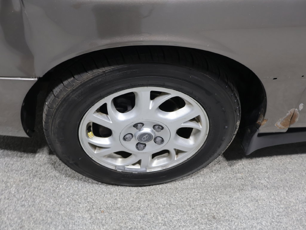 Used 2000 Oldsmobile Intrigue GL FWD image 16