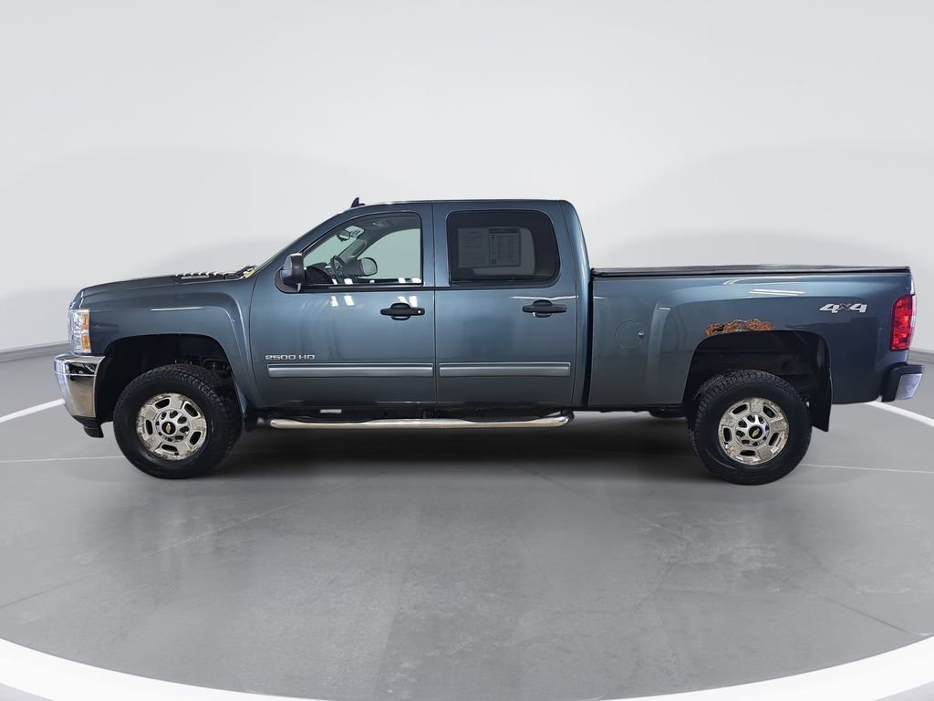 Used 2011 Chevrolet Silverado 2500 LT w/ Interior Plus Package image 2