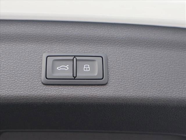 Certified 2025 Audi Q3 2.0T Premium w/ Convenience Package image 7