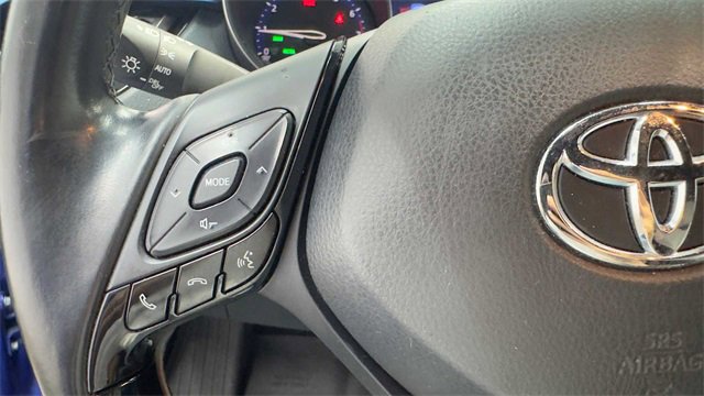 Used 2019 Toyota C-HR XLE image 25