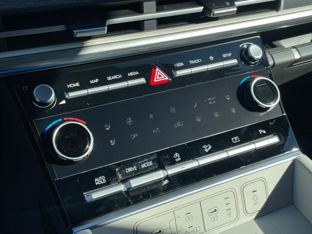 New 2025 Hyundai Santa Fe Limited image 16