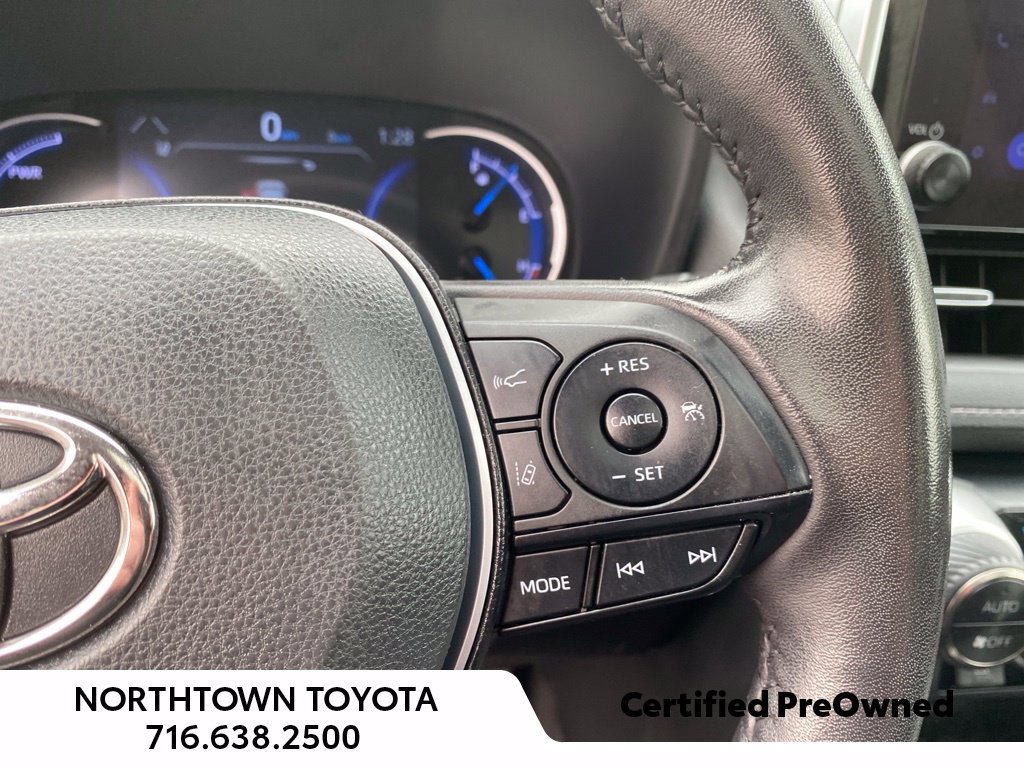 Used 2023 Toyota RAV4 XLE Premium AWD/4WD image 26