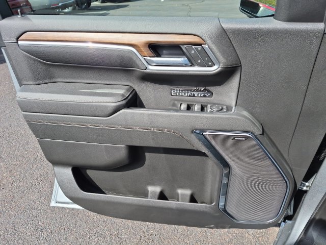 New 2026 Chevrolet Silverado 1500 High Country w/ High Country Premium Package AWD/4WD image 25