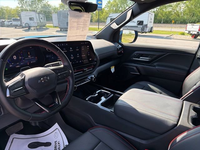 Used 2025 Chevrolet Silverado EV RST AWD/4WD image 17