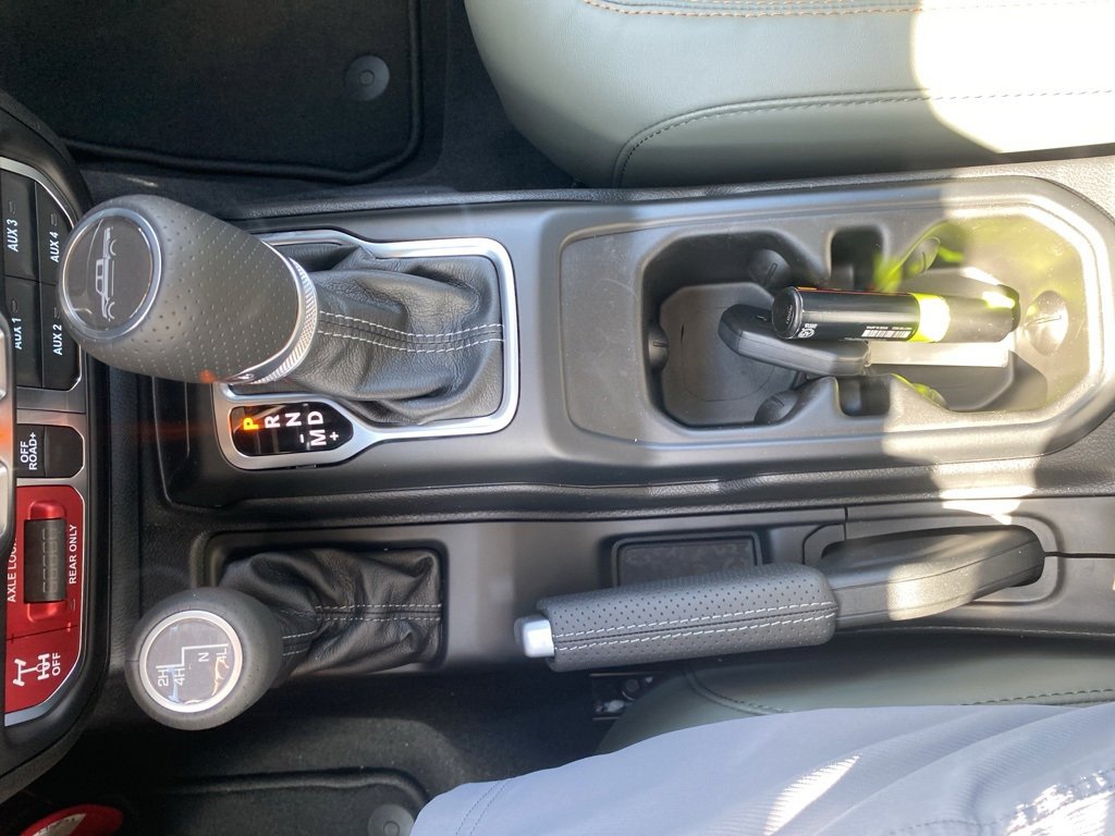 New 2025 Jeep Gladiator Mojave w/ Convenience Group image 26