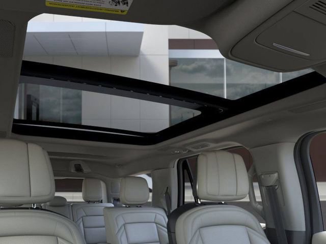 New 2026 Lincoln Navigator Reserve w/ Jet Appearance Package AWD/4WD image 22