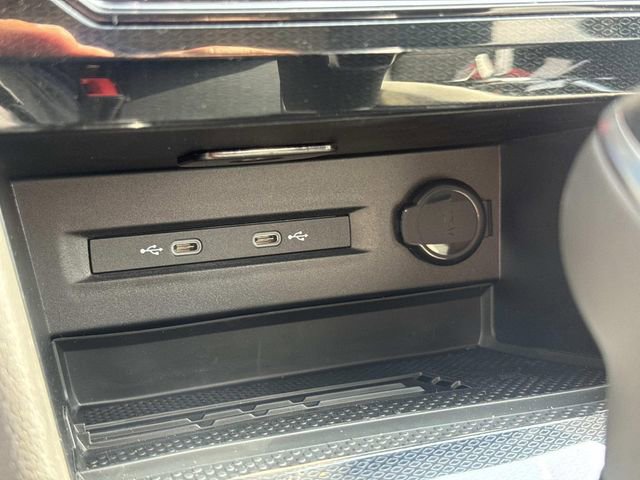 New 2026 Volkswagen Taos SE FWD image 25