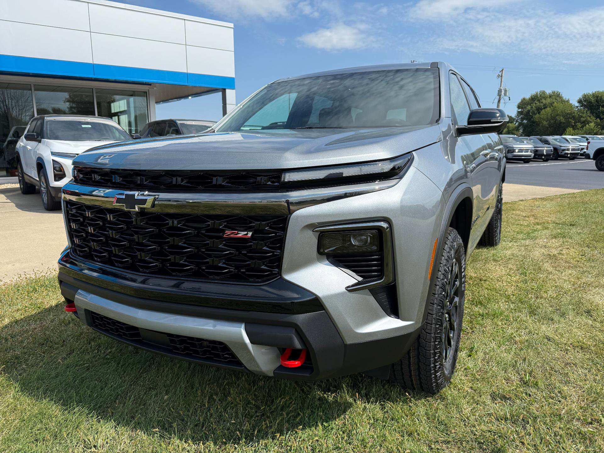 New 2026 Chevrolet Traverse Z71 w/ Driver Confidence Package image 3