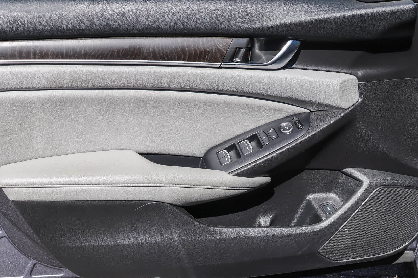 Used 2020 Honda Accord EX image 20