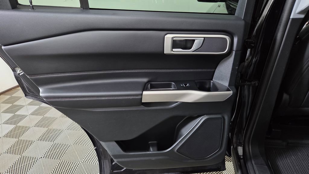 Used 2023 Ford Explorer XLT w/ Equipment Group 202A image 30